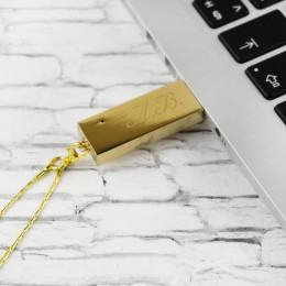 Флеш-накопитель «Золотой» с гравировкой