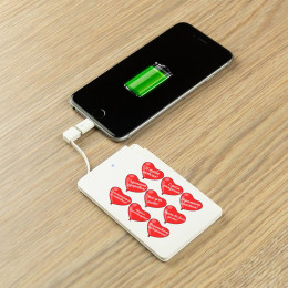 Пауэрбанк «Девять Cердец»