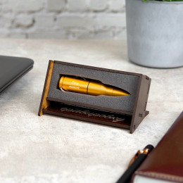 Флешка-пуля 32 Гб в футляре-подставке с вашей гравировкой