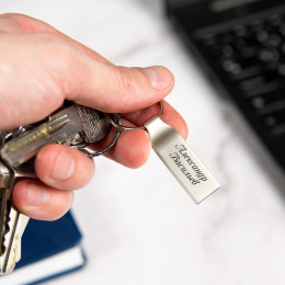 Именная USB-флешка "Compact"